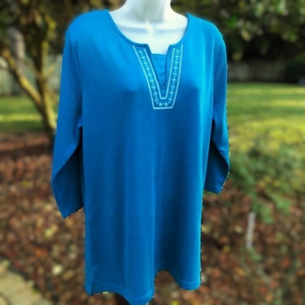 Denim & Co Embroidered Tunic Like New L XL
